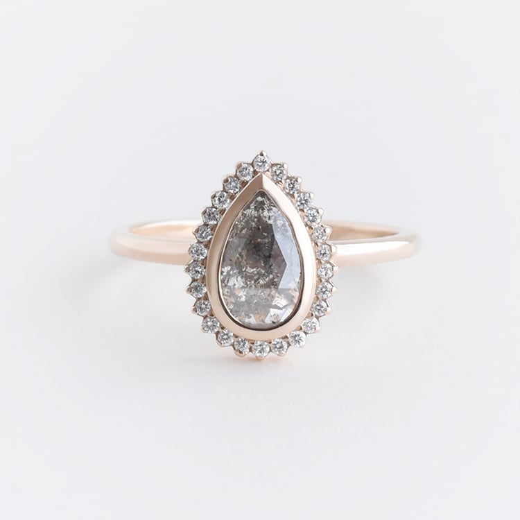 Ring mit Pear Salt and Pepper Diamanten und Diamanten Danni 96401