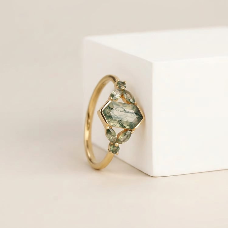 Eleganter Ring mit Moosachat und kleineren Achaten Juliana 170442