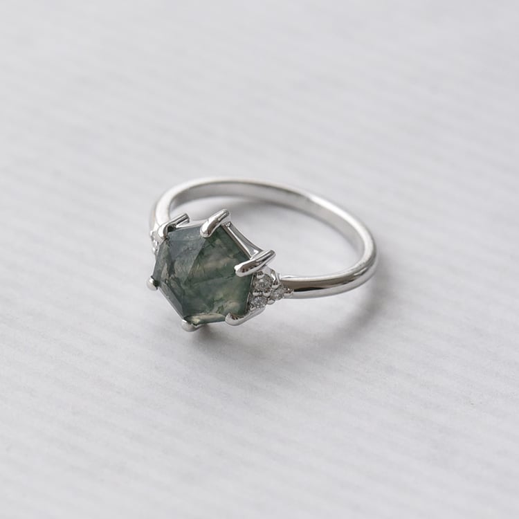 Goldener Verlobungsring mit Moosachat und Diamanten Yasmeen 71506