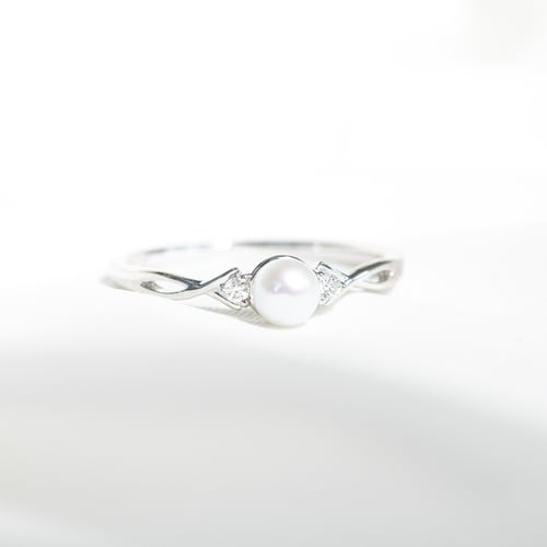 Eleganter Silberring mit einer Perle und Lab Grown Diamanten Azana