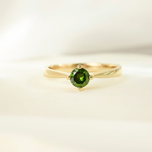 Verlobungsring mit grünem Diamant Mahiya
