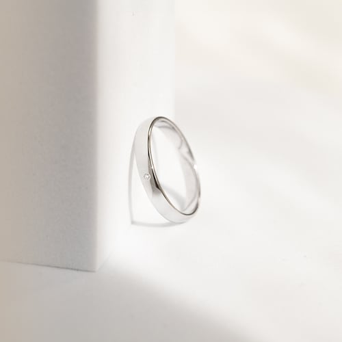 Trauringe aus Platin mit einem Diamanten Stanista