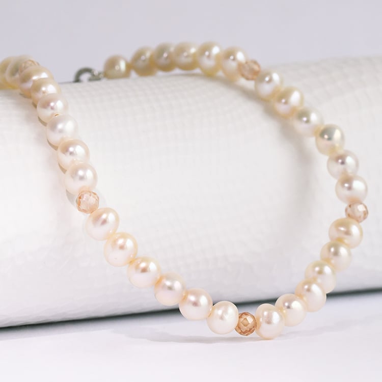 Silbernes Armband mit echten Perlen und Perlen aus Zirkonia Ellysa 115975