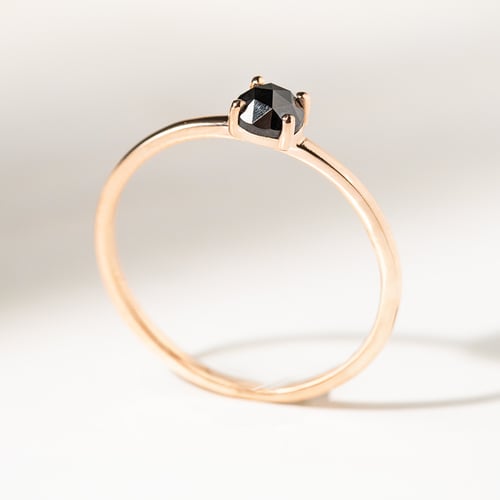 Verlobungsring mit schwarzem Diamanten Paolo