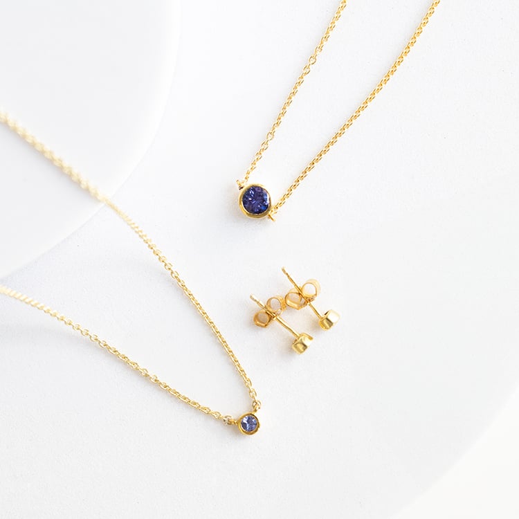 Silberne minimalistische Kette mit einem Tansanit Glosie 145258