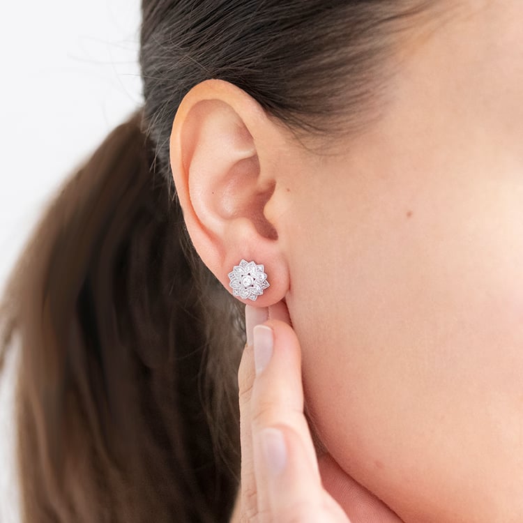 Diamantohrringe in Form von Blumen Bethel 115802