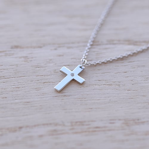 Goldenes Kreuz für Kinder mit Diamanten Elame