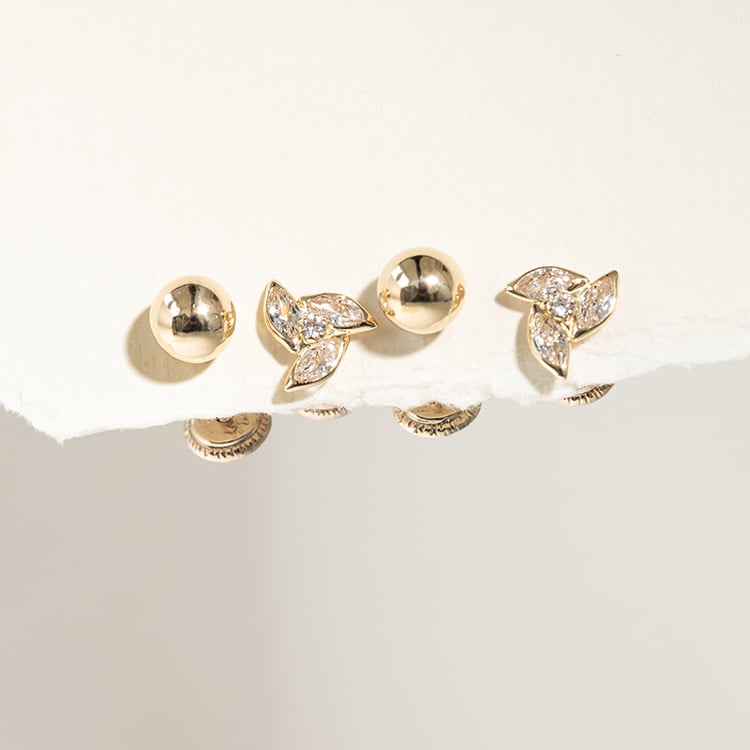 Goldene Ohrstecker mit Zirkonia Marina 123051