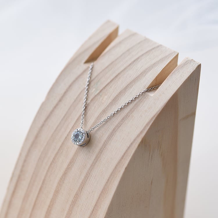 Halo-Anhänger mit Aquamarin und Diamanten Vicky 60995