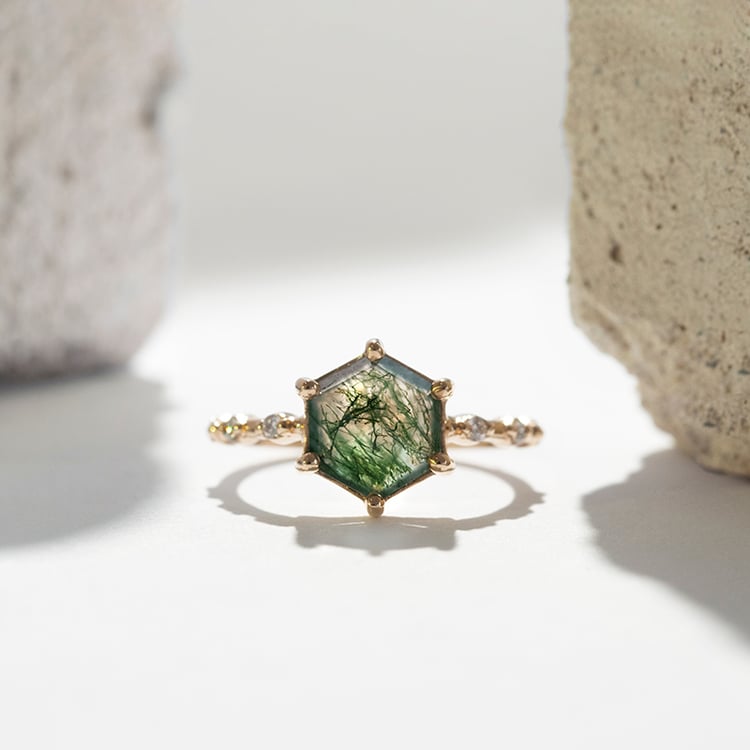 Einzigartiger Ring mit einem Moosachat Sally 112218