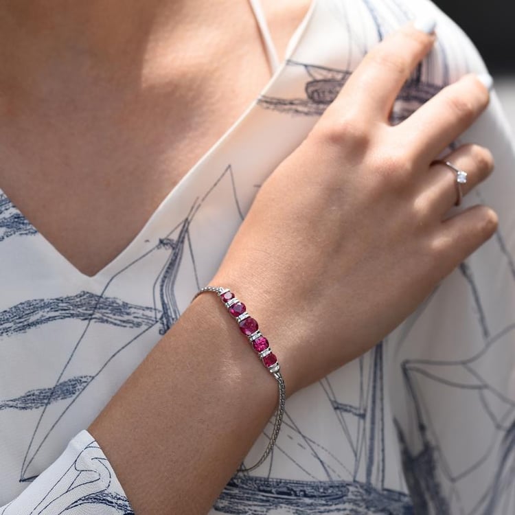 Wunderschönes Silberarmband mit Rubinen Boanah 39830