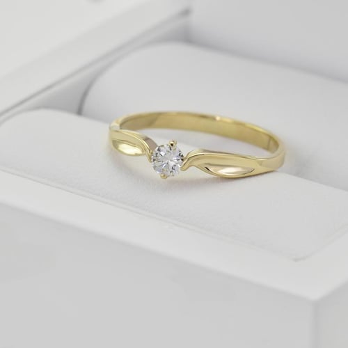 Verlobungsring mit Diamant Amrusha