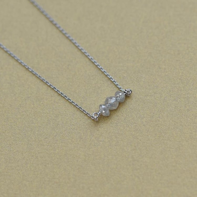 Goldener Choker mit Diamanten-Perlen Xanadie 40017