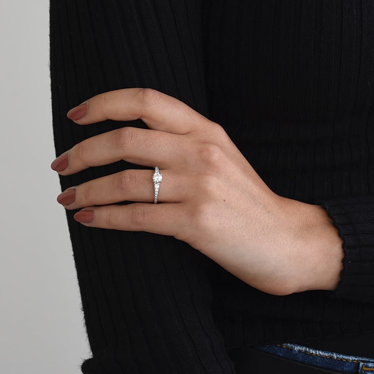 Vintage Verlobungsring mit Moissanit und lab grown Diamanten Amora 67357