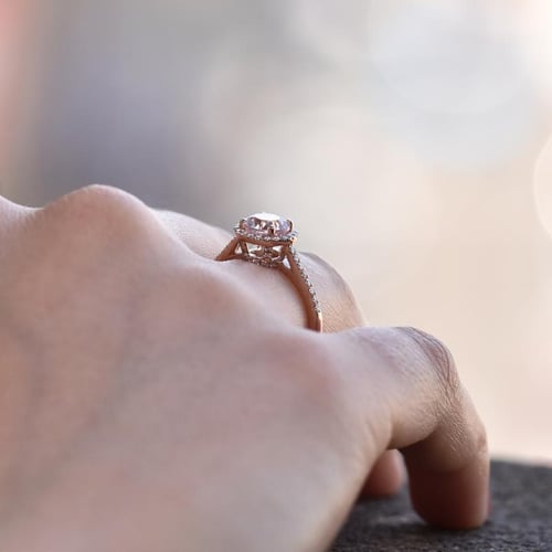 Ring aus Roségold mit Morganit und Diamanten Xana