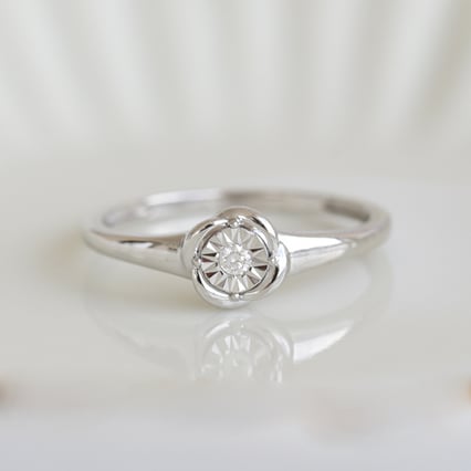 Ring mit einem Diamanten im Solitär-Stil Catello