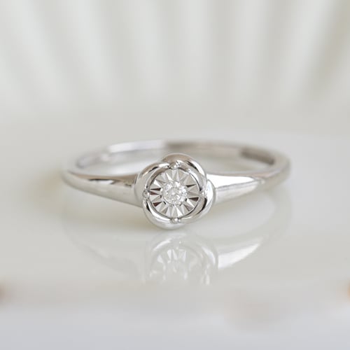 Ring mit einem Diamanten im Solitär-Stil Catello