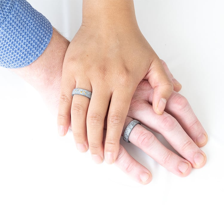 Leicht abgerundeter Ehering mit cognacfarbenen Diamanten Parri 143152