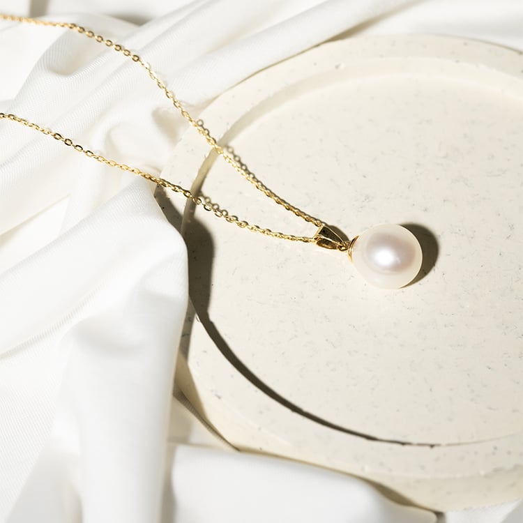 Anhänger mit weißer Perle Wamox 129761