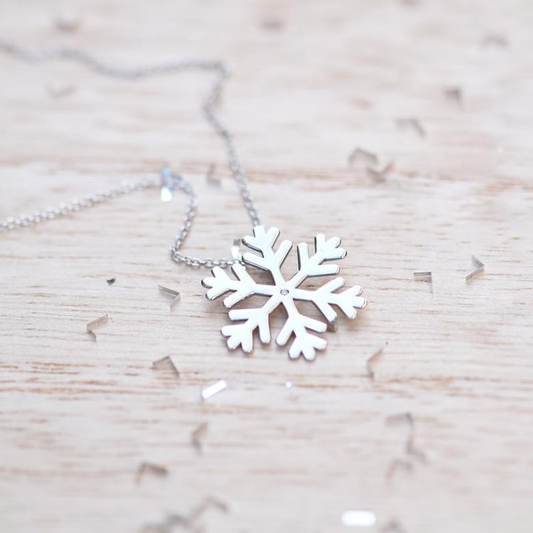 Goldene Halskette mit Anhänger 51191