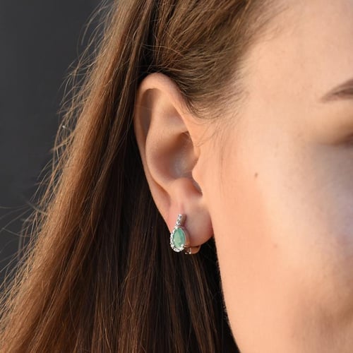 Silberne Ohrringe mit Smaragden und Zirkonia Rina