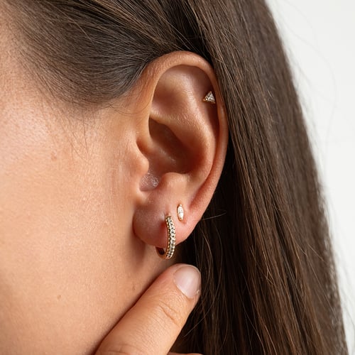Elegante Gold Creolen mit Lab Grown Diamanten Gomati