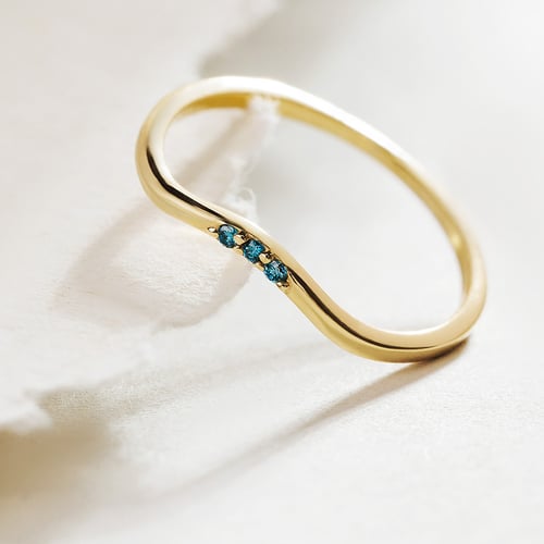 Silberner Ring mit drei blauen Diamanten Cason