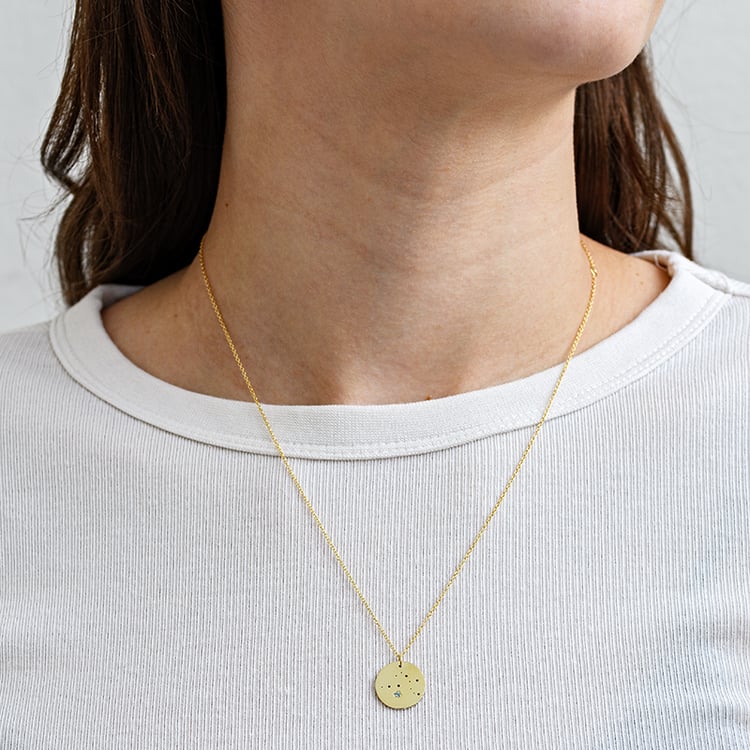 Silberner Anhänger mit Sternbild und Edelstein Nyala 133806