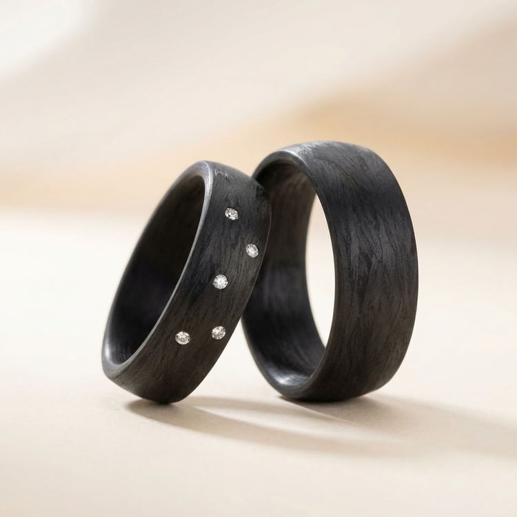 Flache Eheringe aus Carbon mit Diamant Lola 166550