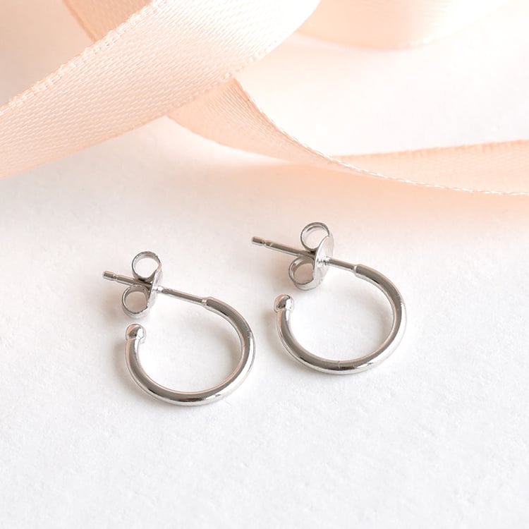 Silberne Hängeohrringe mit Perlen Coco 78017