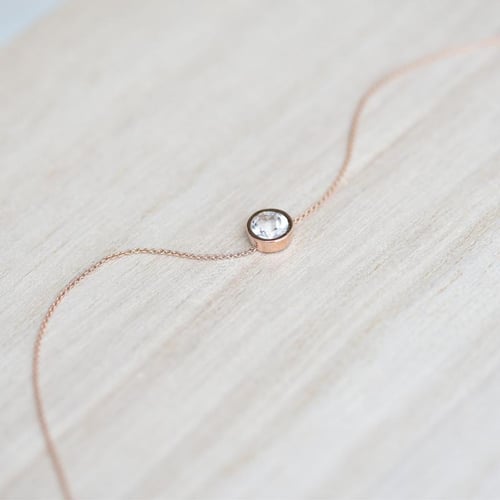 Minimalistisches Armband mit einem Moissaniten Arleth