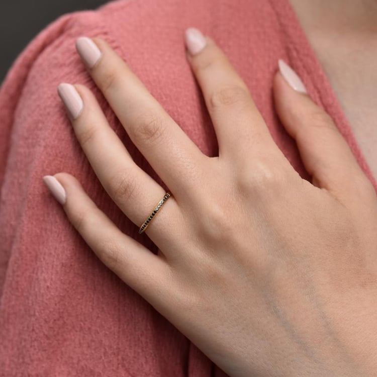 Eternity Ehering mit schwarzen Diamanten und Herrenring Oana 43948