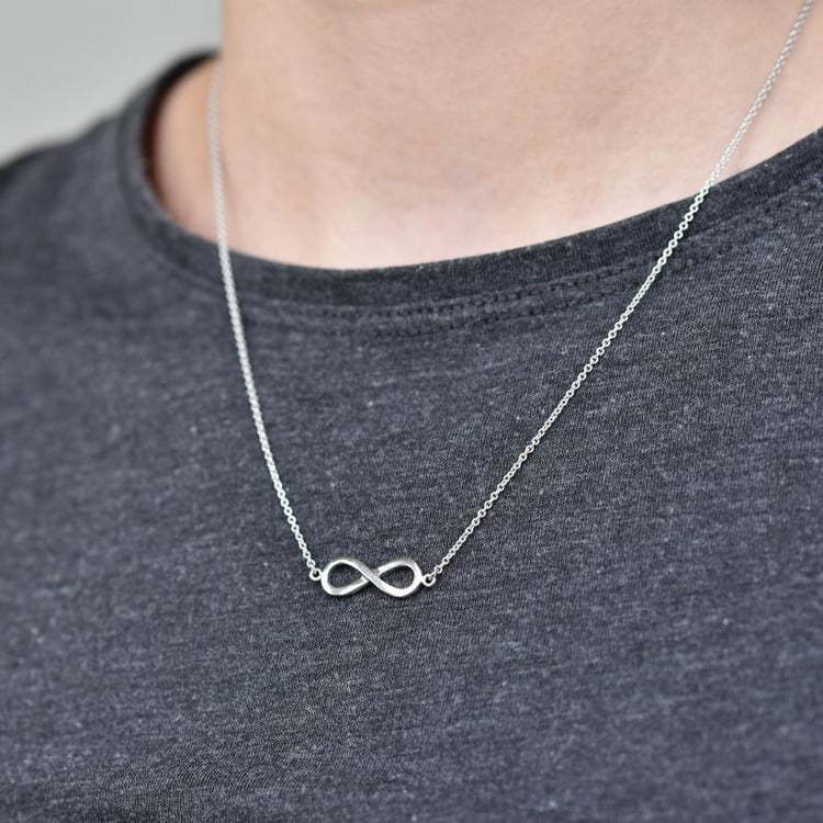 Goldene Halskette mit Unendlichkeitssymbol Infinity 22361