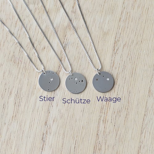 Silberner Anhänger mit Sternbild und Diamant Nyala