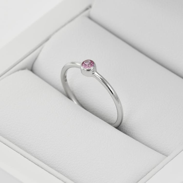 Minimalistischer Ring aus Gold mit rosa Saphir Emilien 33816