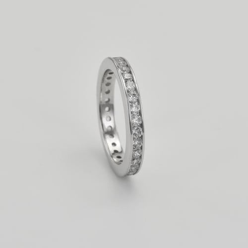 Silberner Memoire-Ring mit Zirkonia Urian