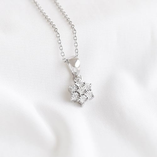 Dezenter Diamantanhänger Charlot