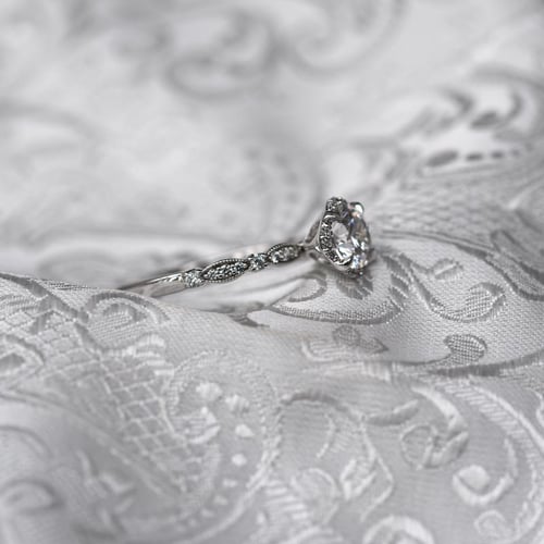 Verlobungsring mit Diamanten Itzel