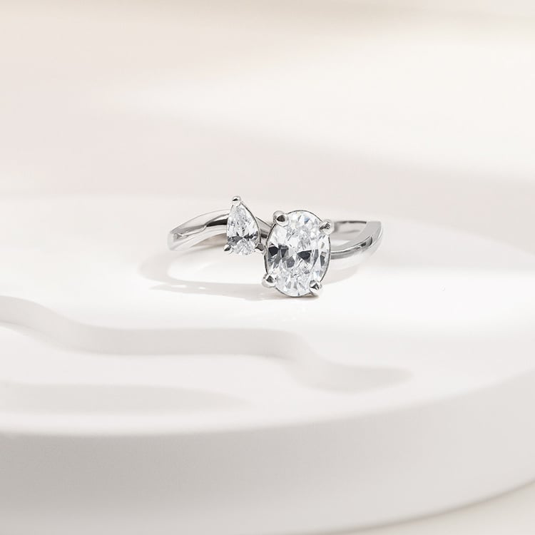 Romantisches Verlobungs-Set mit Diamantringen Flora 156822