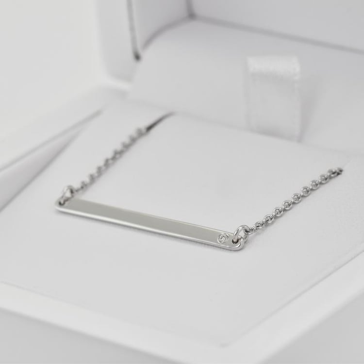 Zarte silberne Kette mit einem Diamanten Dayna 103752