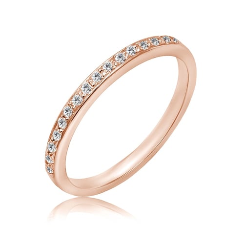 Eheringe aus Eternity-Ring mit Lab Grown Diamanten und einem breiten Komfort-Ring Lorne