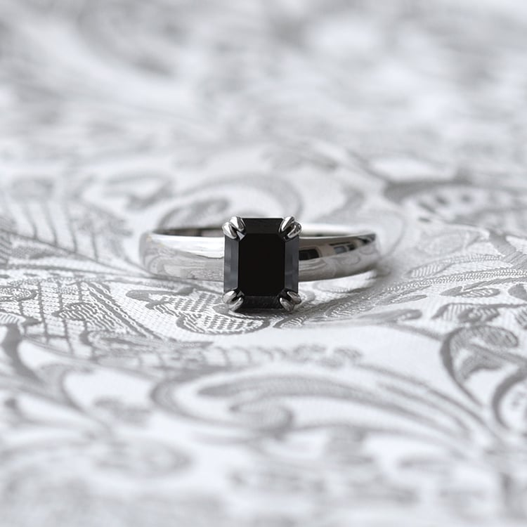 Schwarzer Diamantring 69648