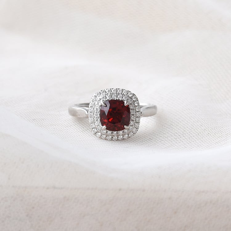 Luxuriöser Goldring mit Spinell und Diamanten Charmaine 144080