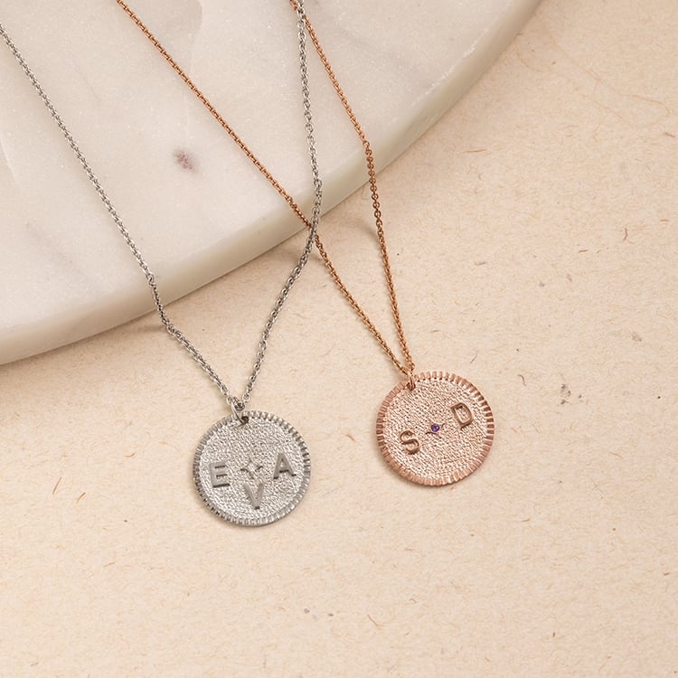 Silberner personalisierter Anhänger mit Edelstein und Buchstaben Larry 137941