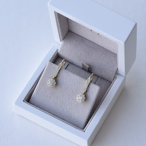 Goldene Ohrringe mit Diamanten Ingo