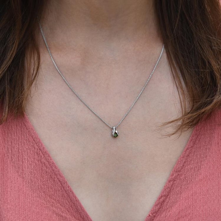 Halskette mit grünem Diamant 46673