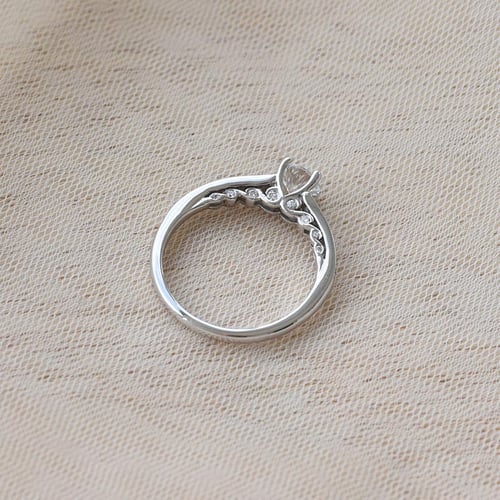Vintage Verlobungsring mit Diamanten Amora