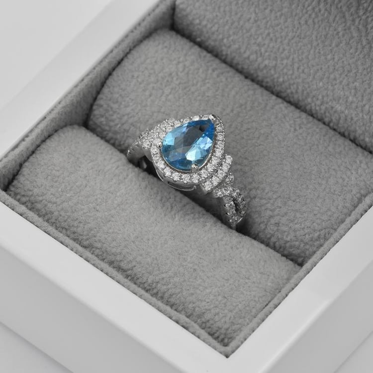 Ring mit Topas 43196