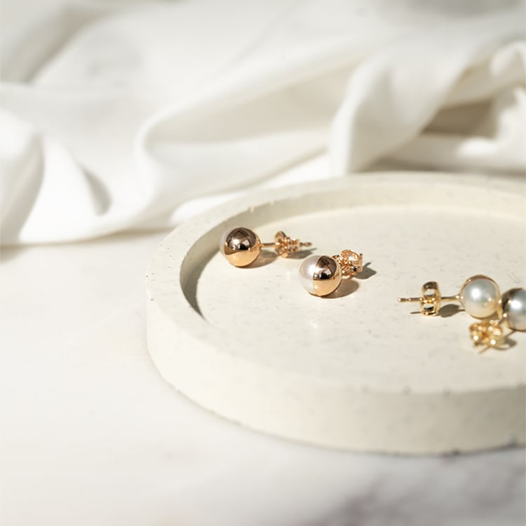 Dezente Perlenohrringe Danne 129780