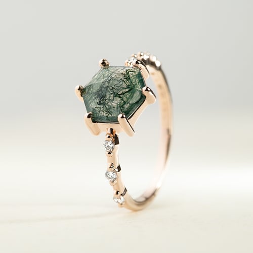 Einzigartiger Ring mit einem Moosachat Sally